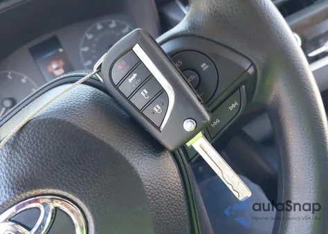 2025 Toyota Corolla Le z USA, uszkodzony, nr VIN 5YFB4MDE9SP326477